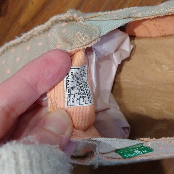 Light and comfy Sanuk Slip-ons - Picture 6 of 6